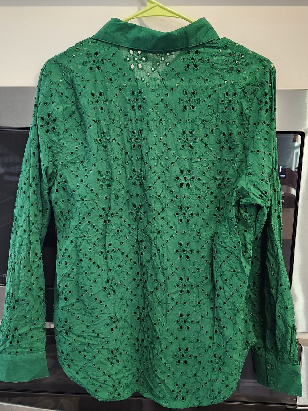 Adiva Emerald Eyelet Button-Down Shirt - Picture 5 of 5
